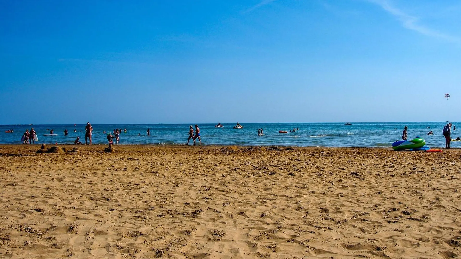 Seaside Comfort Flat With Modern Amenities Bibione Italy