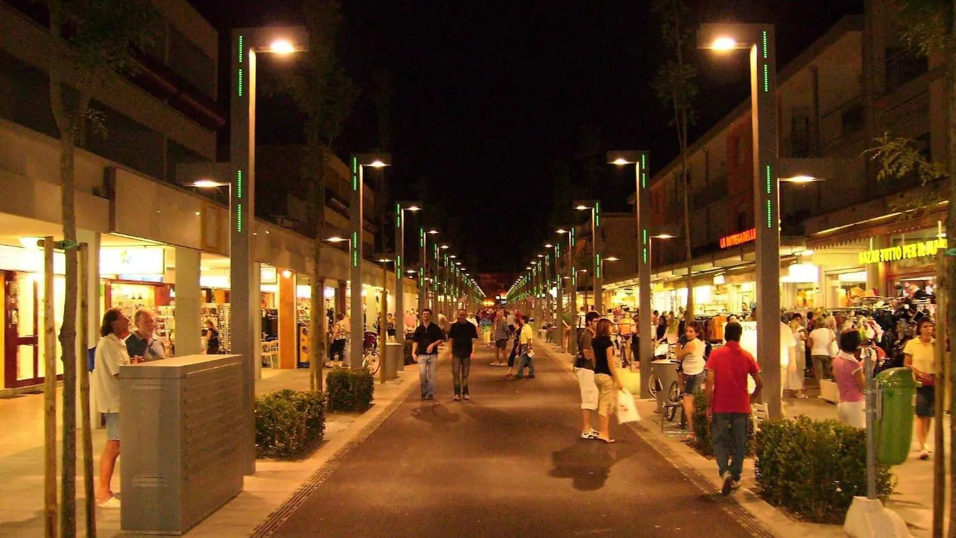 Seaside Comfort Flat With Modern Amenities Bibione Apartment
