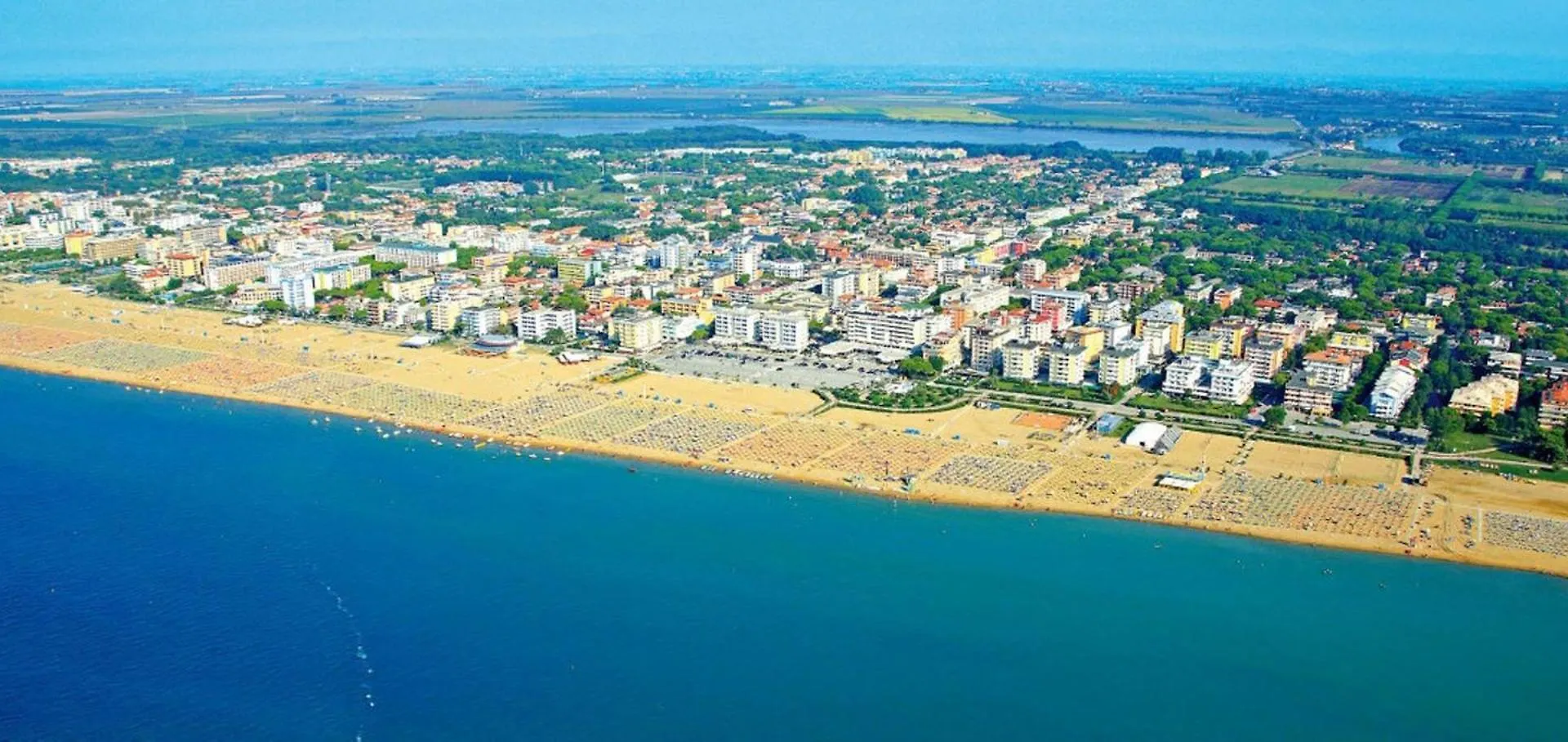 Seaside Comfort Flat With Modern Amenities Bibione Italy
