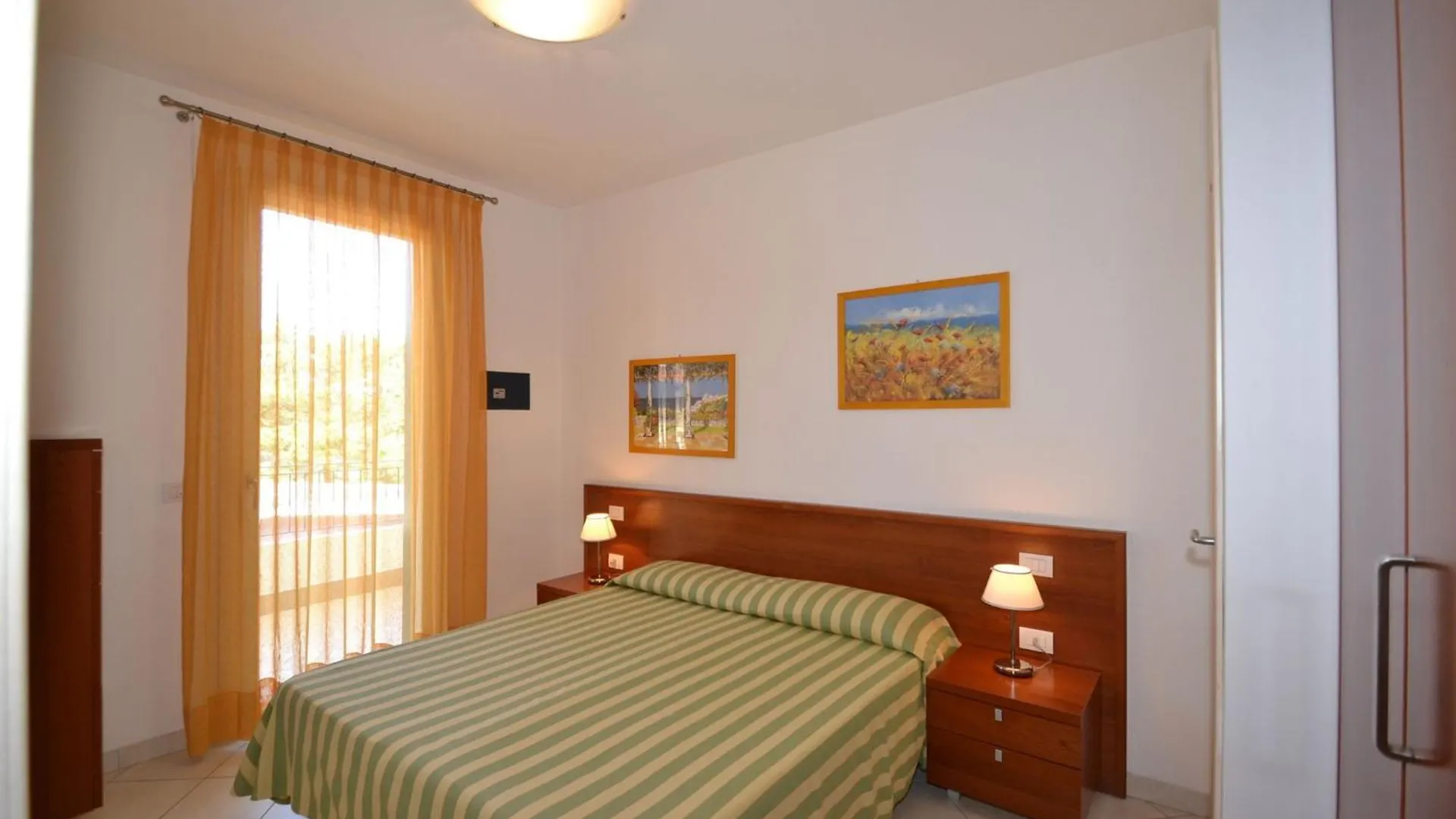 Seaside Comfort Flat With Modern Amenities Bibione Apartment
