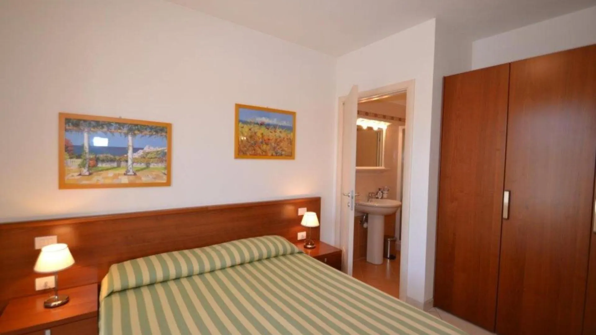 Apartment Seaside Comfort Flat With Modern Amenities Bibione Italy