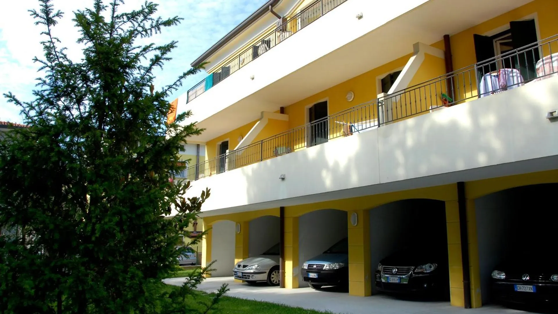 Apartment Seaside Comfort Flat With Modern Amenities Bibione
