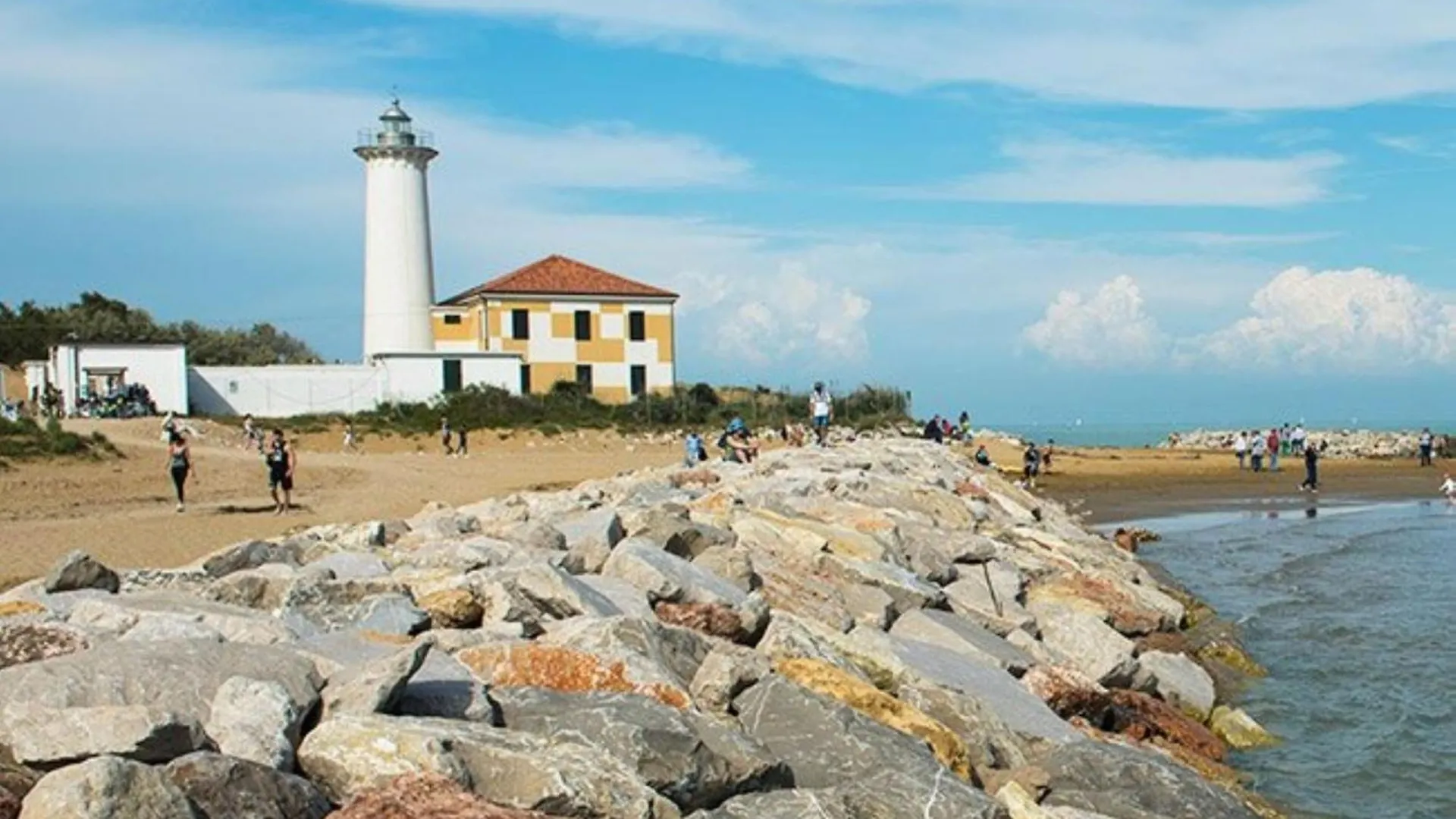 Seaside Comfort Flat With Modern Amenities Bibione